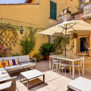 https://principessa-trevi.it-romehotels.com